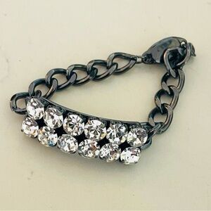 Gunmetal Crystal Bracelet – Magnetic Clasp